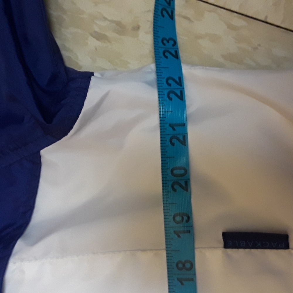 Columbia rain jacket - Picture 7 of 9